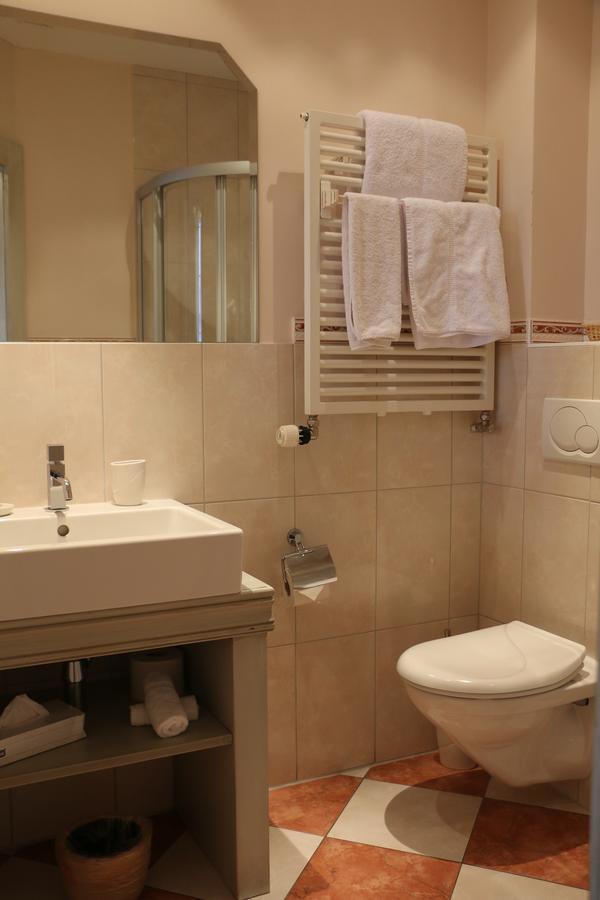 Hostellerie De Geneve Vevey Ngoại thất bức ảnh